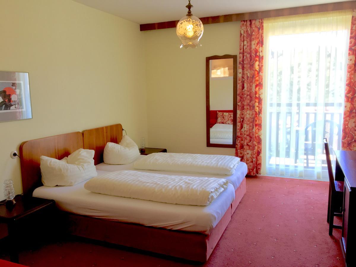 Apfelwirt Hotel สตูเบนเบิร์ก ภายนอก รูปภาพ
