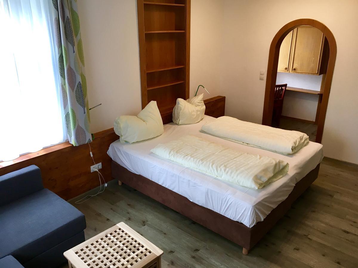 Apfelwirt Hotel สตูเบนเบิร์ก ภายนอก รูปภาพ