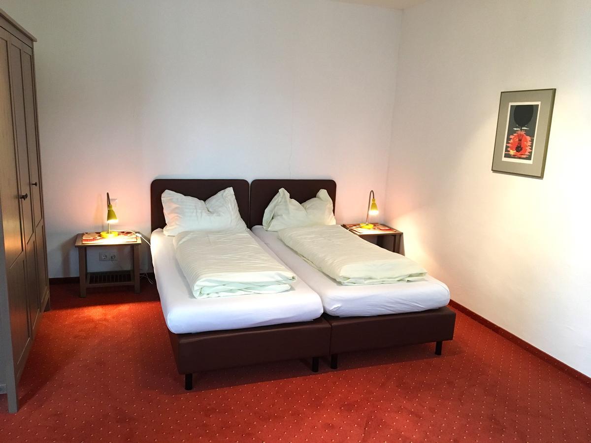 Apfelwirt Hotel สตูเบนเบิร์ก ภายนอก รูปภาพ