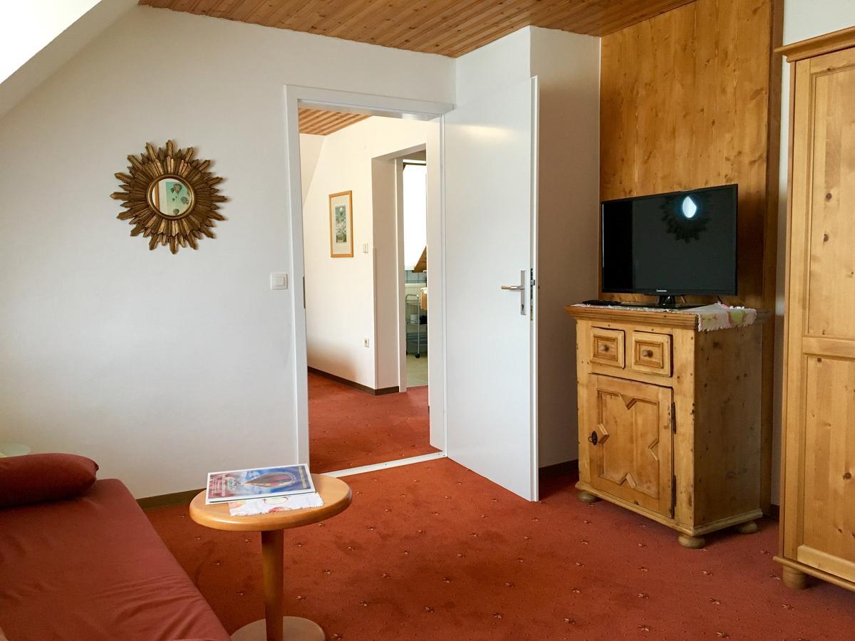 Apfelwirt Hotel สตูเบนเบิร์ก ภายนอก รูปภาพ